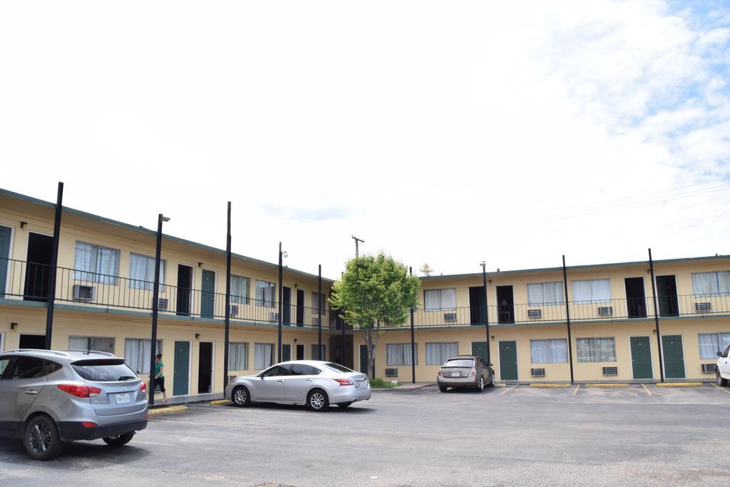Imperial Motel 오데사 외부 사진